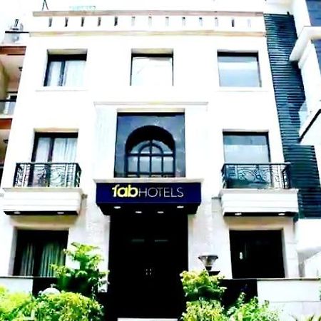 Hotel Good Will Residency - Cyber City Γκουργκάον Εξωτερικό φωτογραφία
