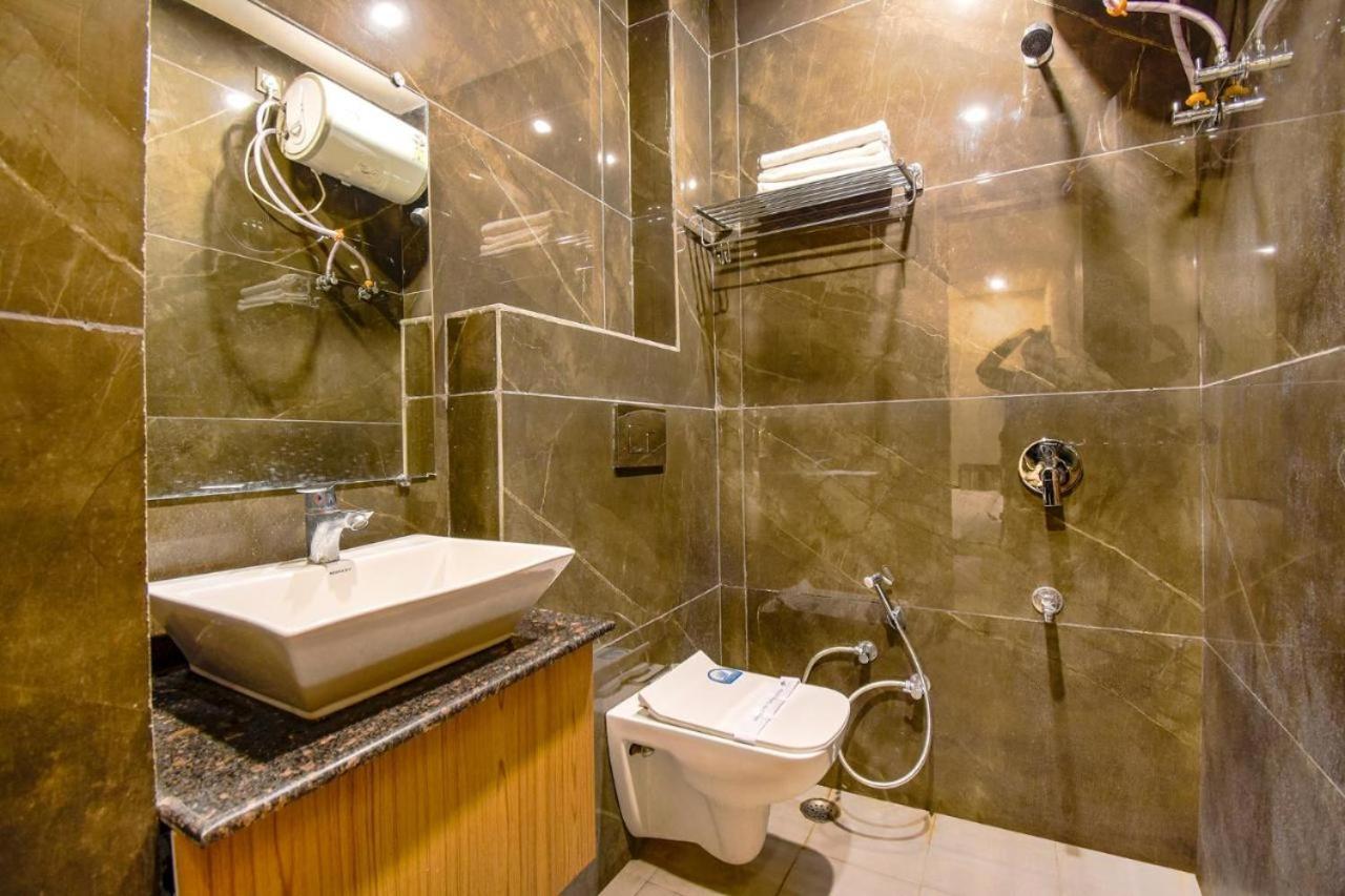 Hotel Good Will Residency - Cyber City Γκουργκάον Εξωτερικό φωτογραφία