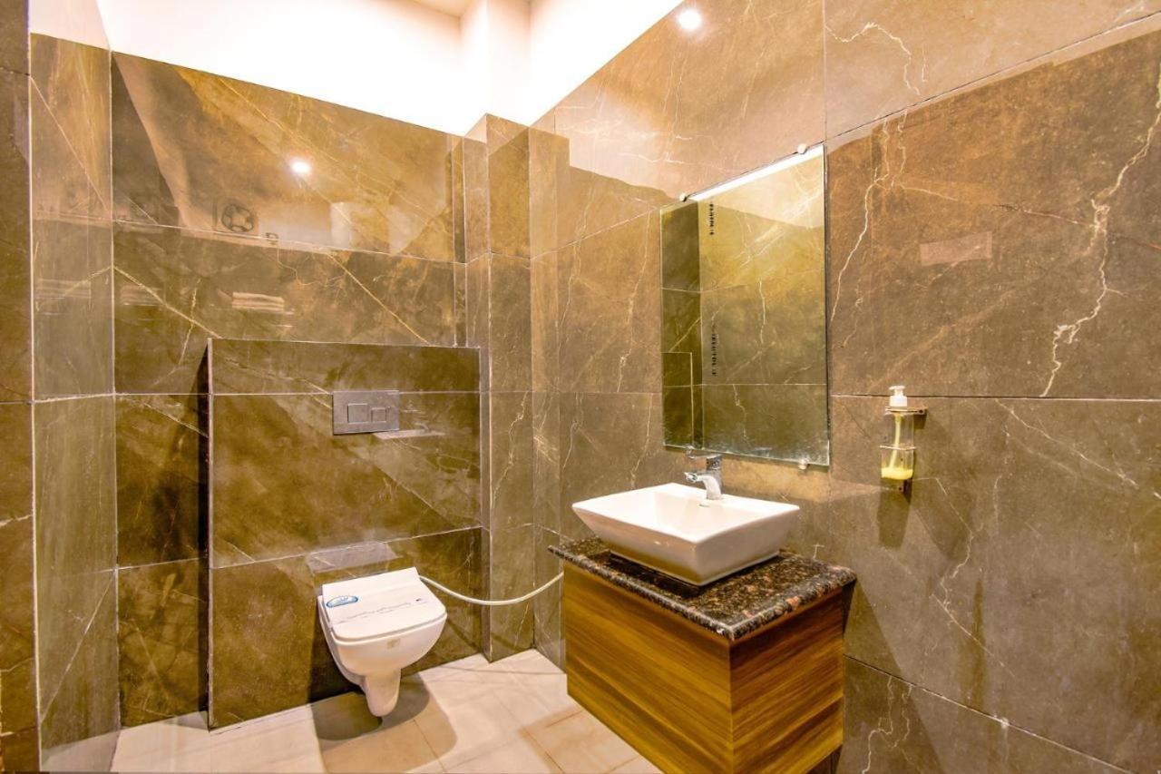 Hotel Good Will Residency - Cyber City Γκουργκάον Εξωτερικό φωτογραφία
