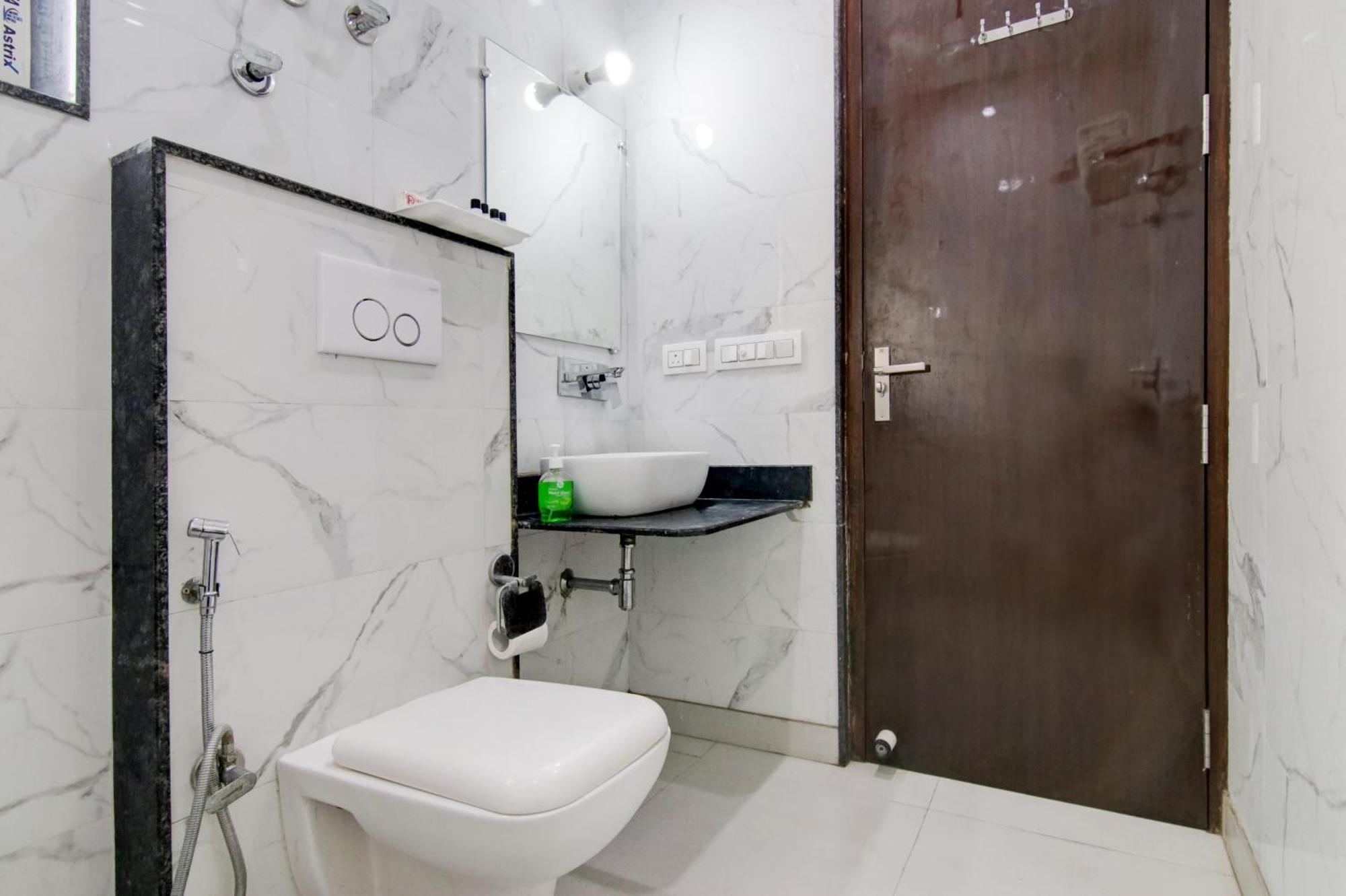 Hotel Good Will Residency - Cyber City Γκουργκάον Εξωτερικό φωτογραφία